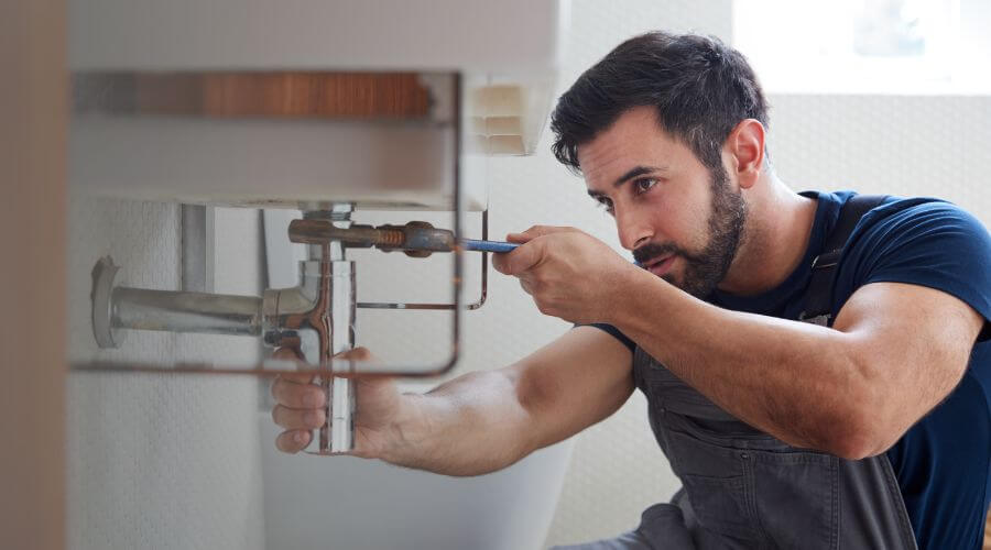 Professional sink repair services in McDonald, OH