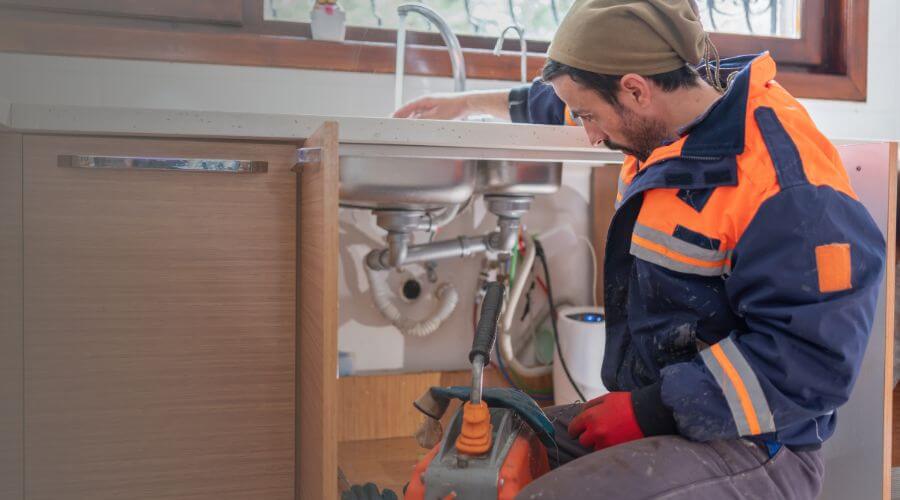 Professional sink repair in McDonald, OH